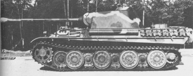 Tank "Panther" type G new rapid prototype model with realistic track<br /><a href='images/pictures/ETH_Arsenal/112101071.jpg' target='_blank'>Full size image</a>